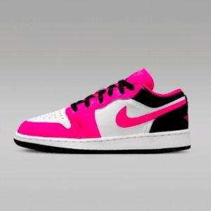 Nike air Jordan 1 low big kids size 6.5! Brand new in the box